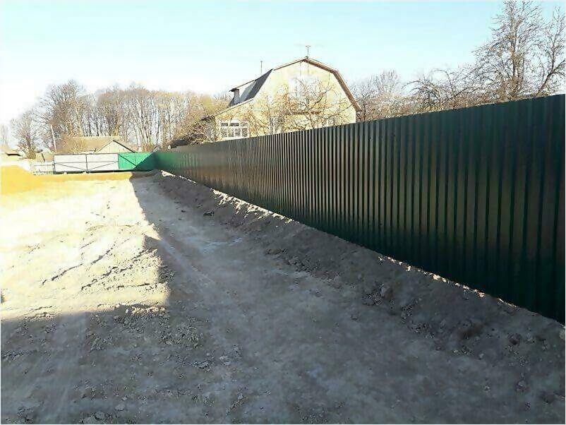 Забор, ворота, калитка из зеленого профлиста 150м фото 4 в Сочи