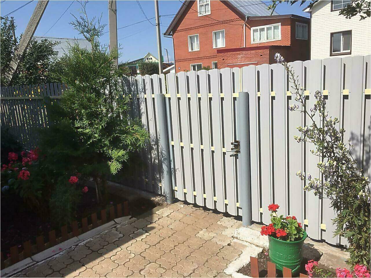Забор из штакетника 65м фото4 в Сочи