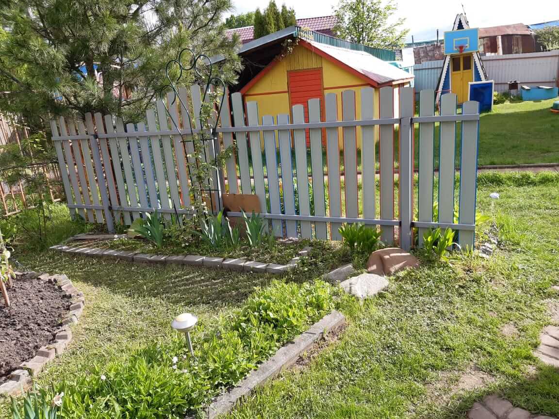 забор из разноцветного штакетника односторонний фото3 в Сочи