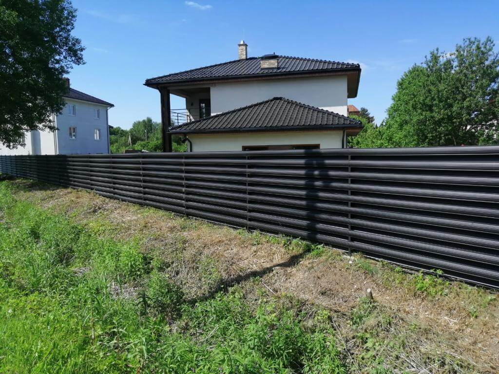 забор из штакетника Черный Стальной Бархат фото4 в Сочи
