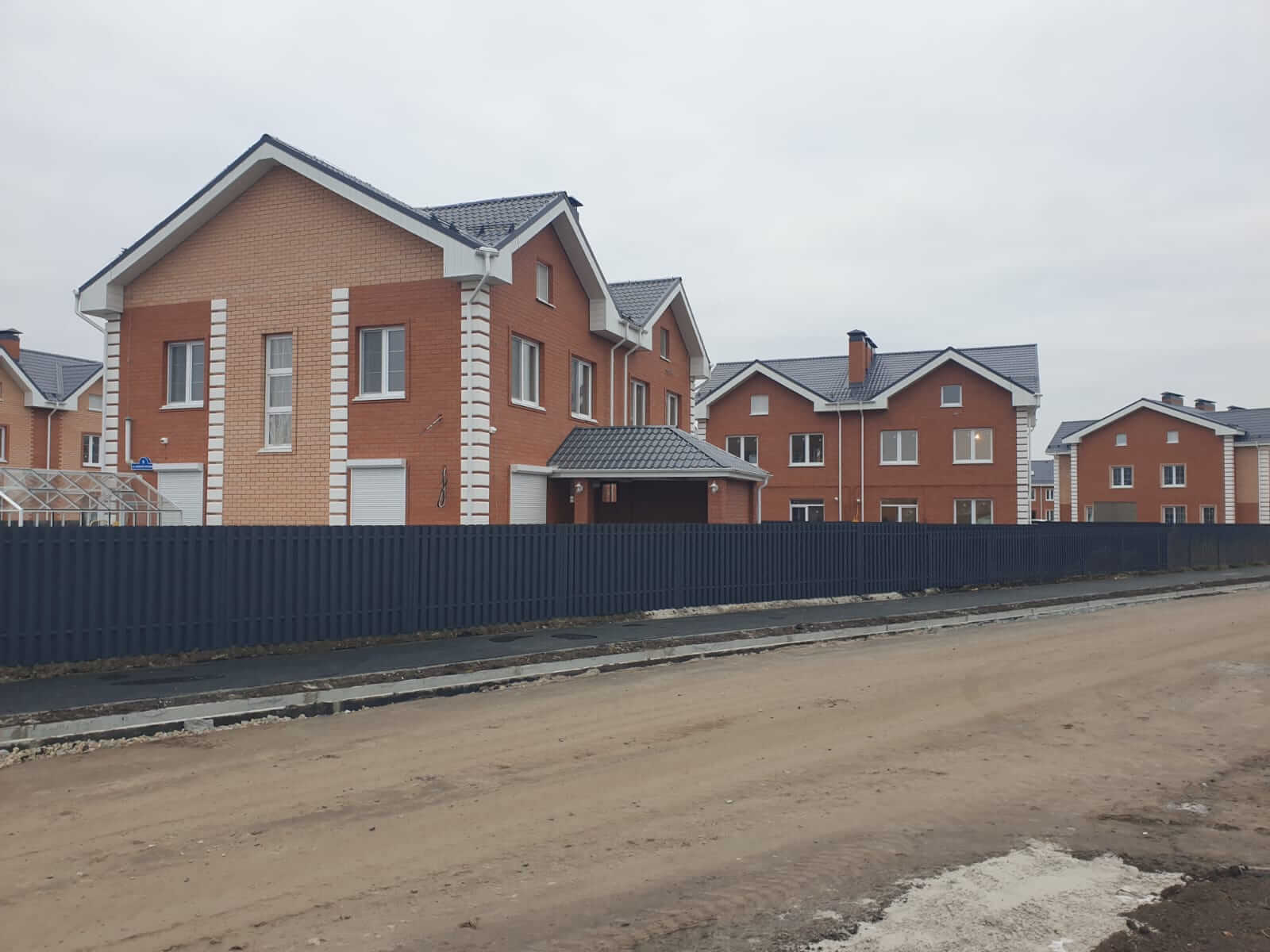 Забор из штакетника 230м Серый Графит фото6 в Сочи
