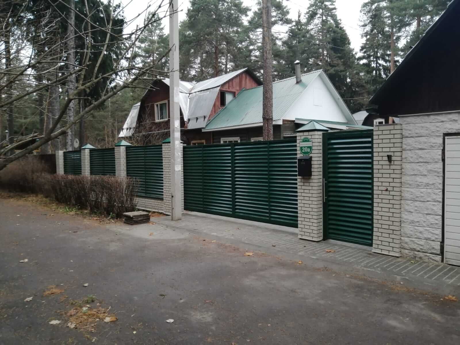 Забор-жалюзи с ламелями ЭКО-Z Зеленый Мох фото1 в Сочи