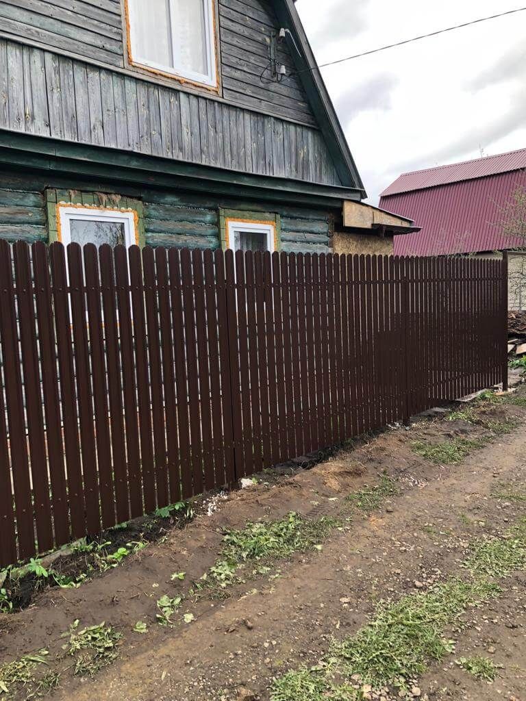 Забор из штакетника ЭКО-М 22м RAL8017/8017 Шоколад двусторонний в Сочи
