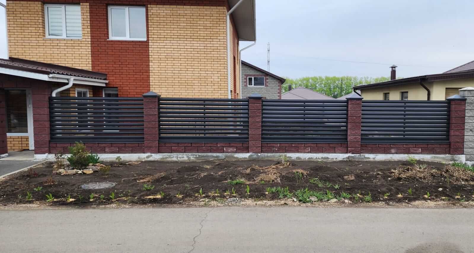 Забор-ранчо из штакетника 21м RAL7024/7024 Серый Графит МАТТЕ фото 8 в Сочи