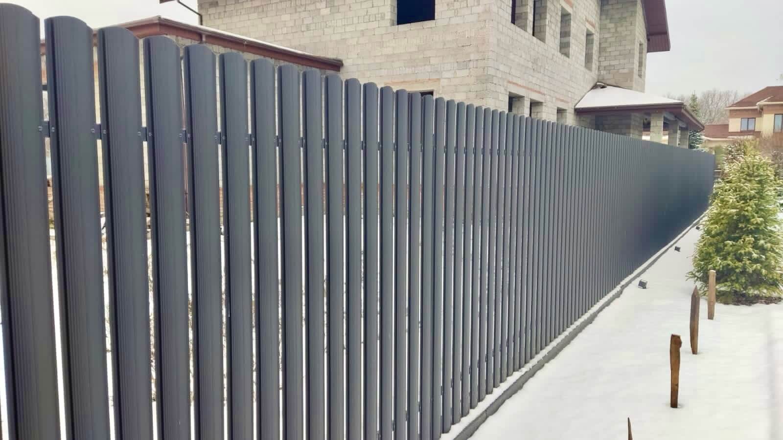 Забор из евроштакетника 33м RAL7024/7024 Серый Графит двусторонний МАТТЕ в Сочи