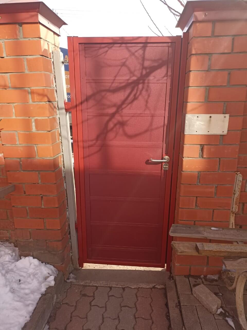 Ворота и калитка из металлопланкена 4м RAL3005 Красное Вино, Стальной Бархат фото 2 в Сочи
