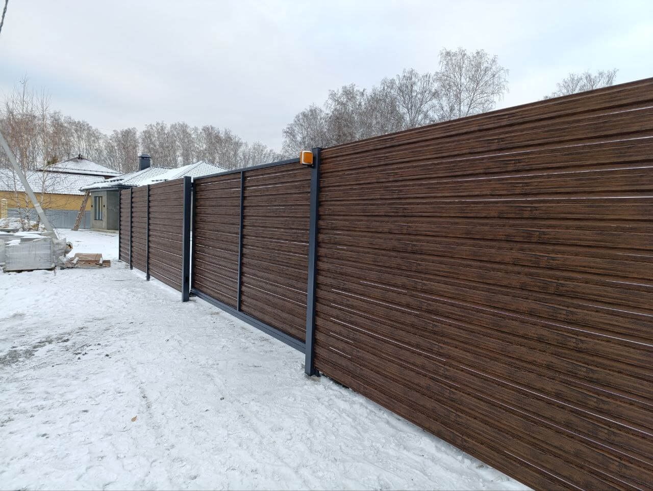 Забор-ранчо из евроштакетника 58м Темный Каштан 3D Принтек фото 1 в Сочи
