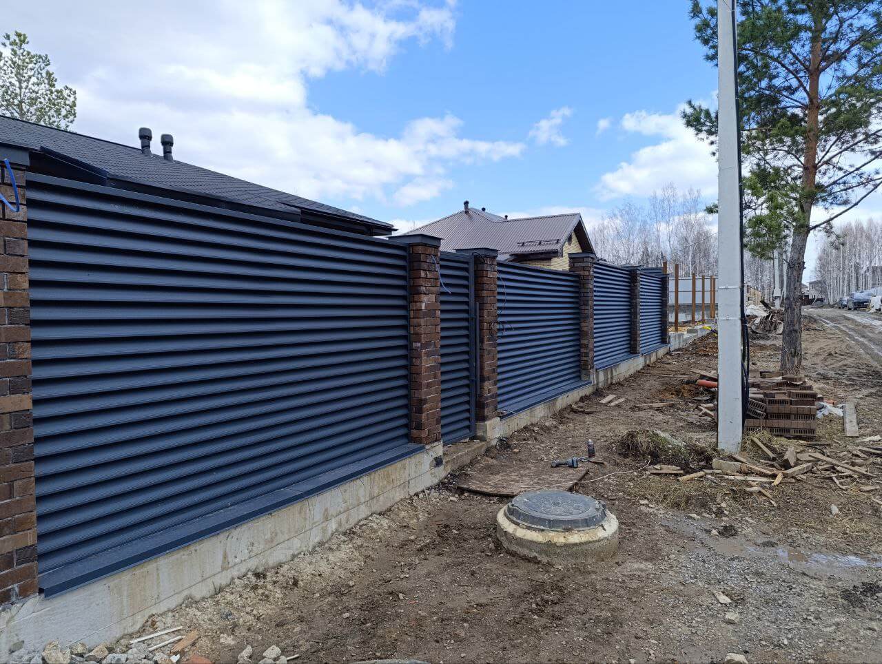 Забор из ламелей Еврожалюзи 34м RAL7024 Серый Графит МАТТЕ фото 1 в Сочи
