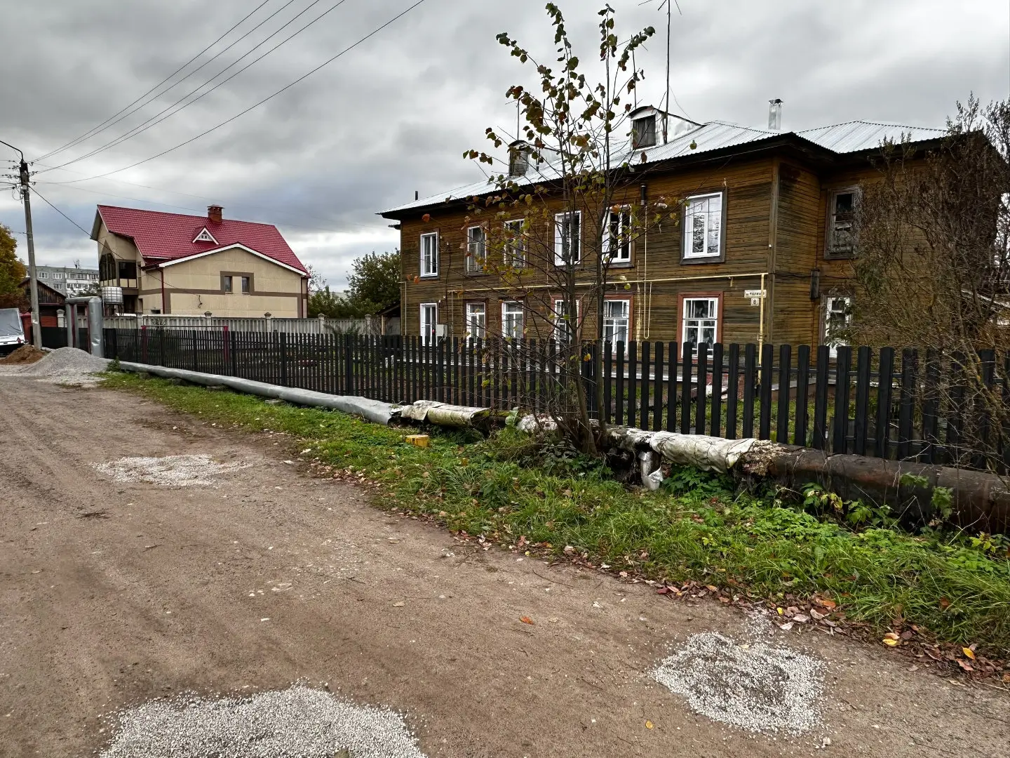 Забор из евроштакетника 63м Черное Дерево 3D Принтек фото 2 в Сочи