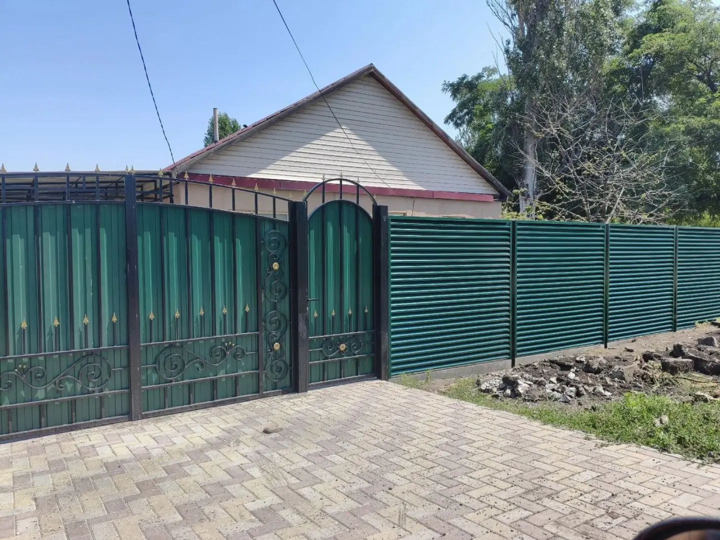 Забор-жалюзи из ламелей ЭКО-Z 24м RAL6005 Зеленый Мох в Сочи